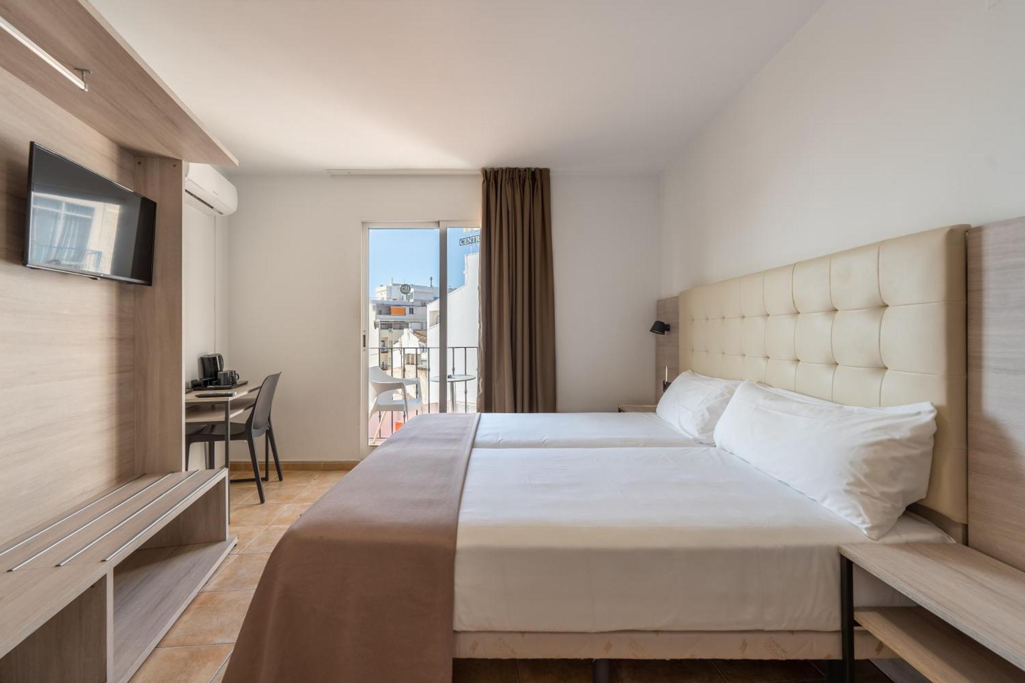 Hotel Queens - Adults Only Benidorm Dış mekan fotoğraf