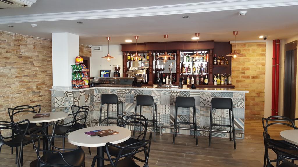 Hotel Queens - Adults Only Benidorm Dış mekan fotoğraf