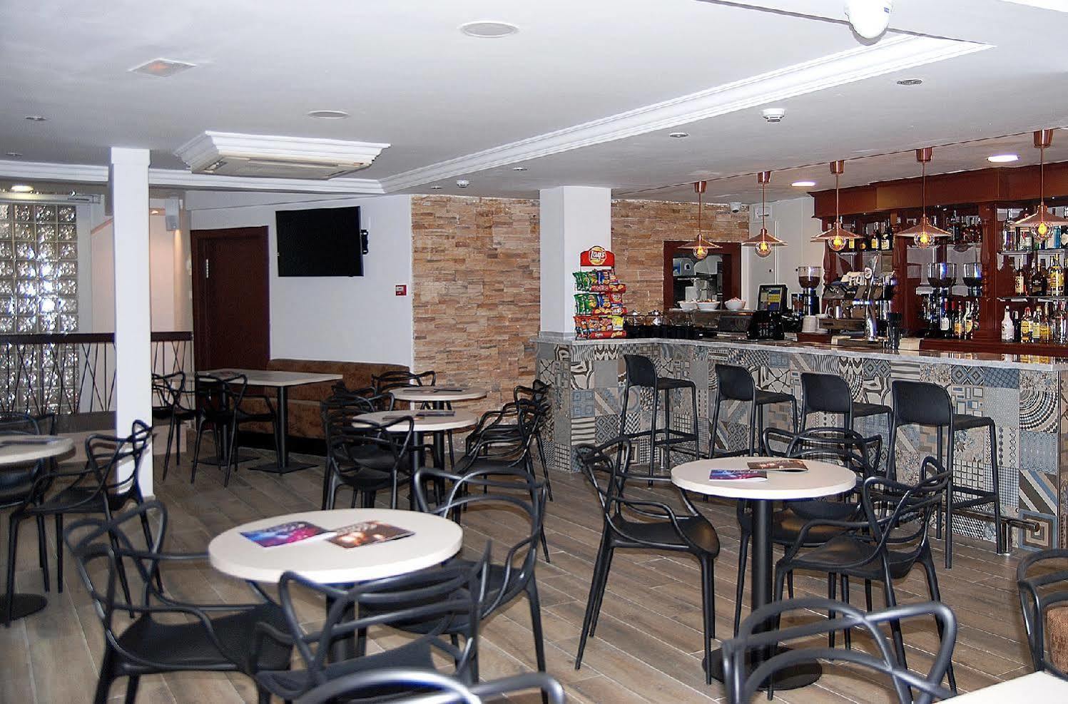 Hotel Queens - Adults Only Benidorm Dış mekan fotoğraf