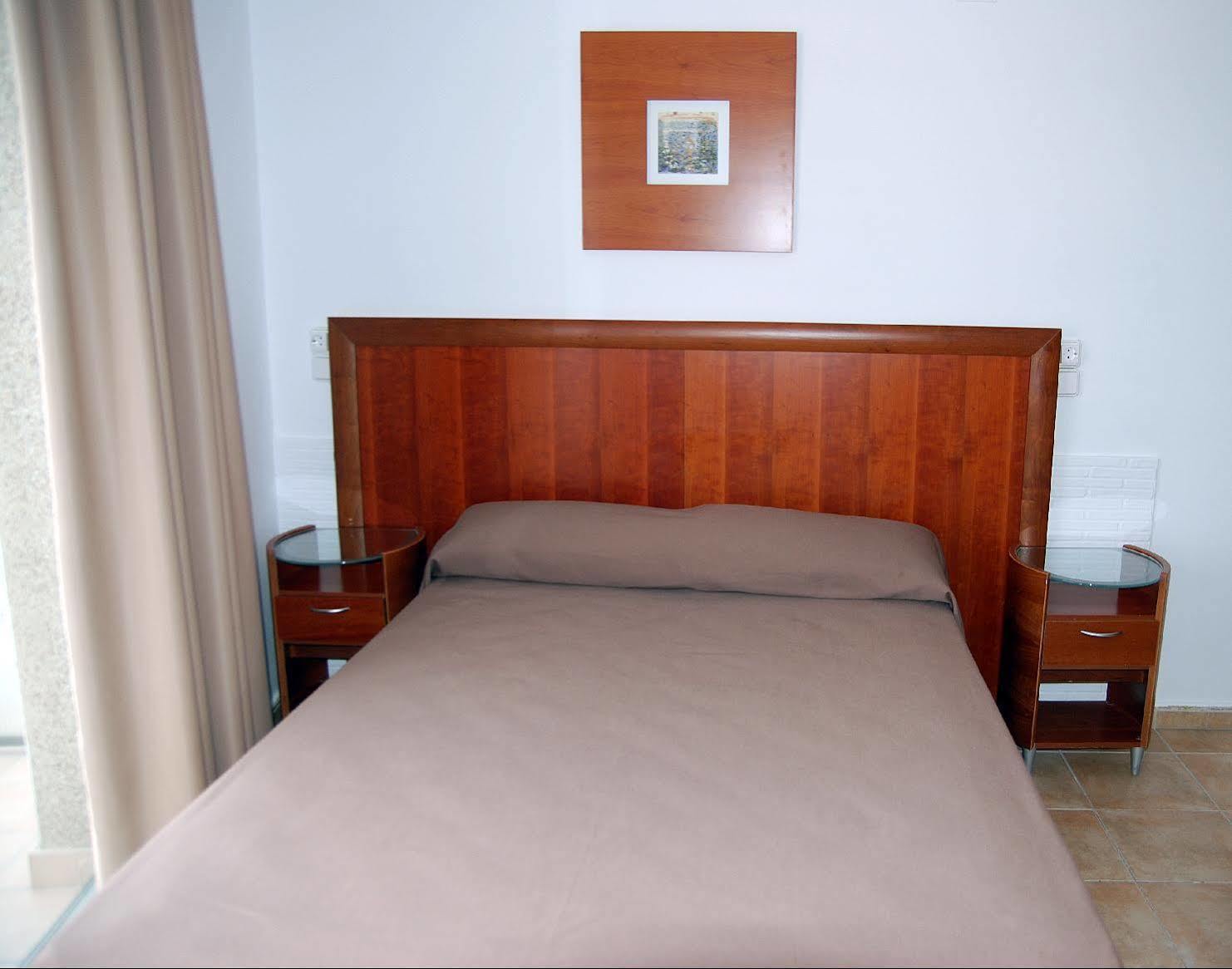 Hotel Queens - Adults Only Benidorm Dış mekan fotoğraf