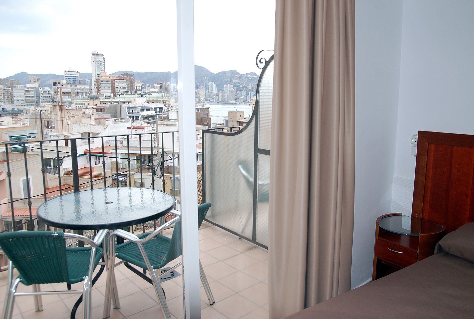 Hotel Queens - Adults Only Benidorm Dış mekan fotoğraf
